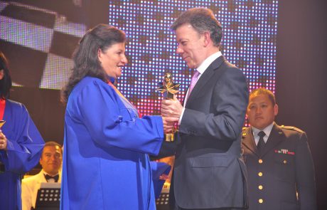 GRAN MAESTRA Y PRESIDENTE FOTO 1